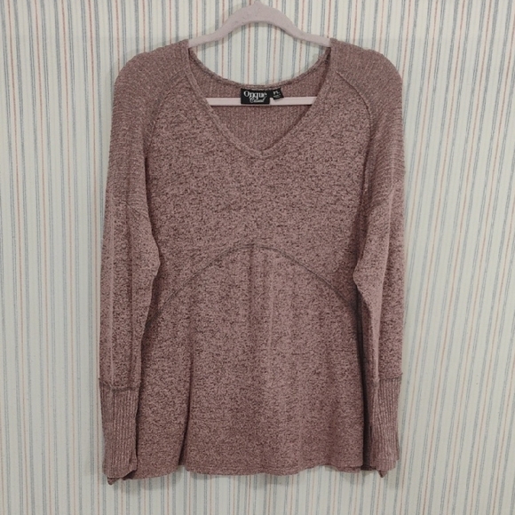 Onque Casuals Sweaters - Onque Casual  Women's Knit Sweater in Heather Pink And Dark Grey
